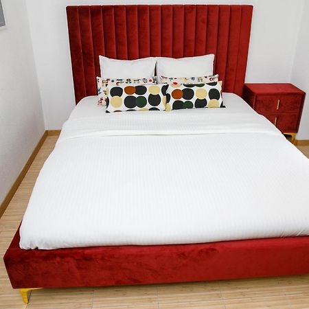 Color Apartments Corneliu Coposu No3 Bukarest Exteriör bild