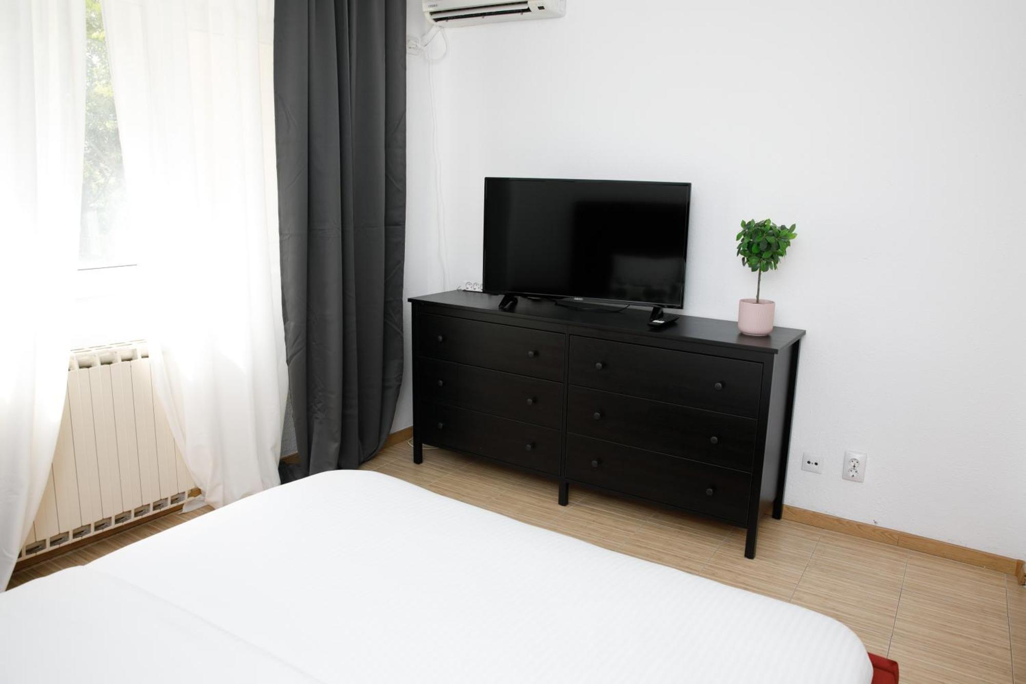 Color Apartments Corneliu Coposu No3 Bukarest Exteriör bild