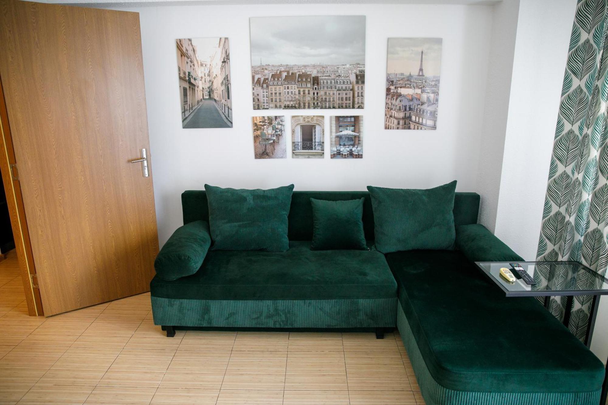 Color Apartments Corneliu Coposu No3 Bukarest Exteriör bild