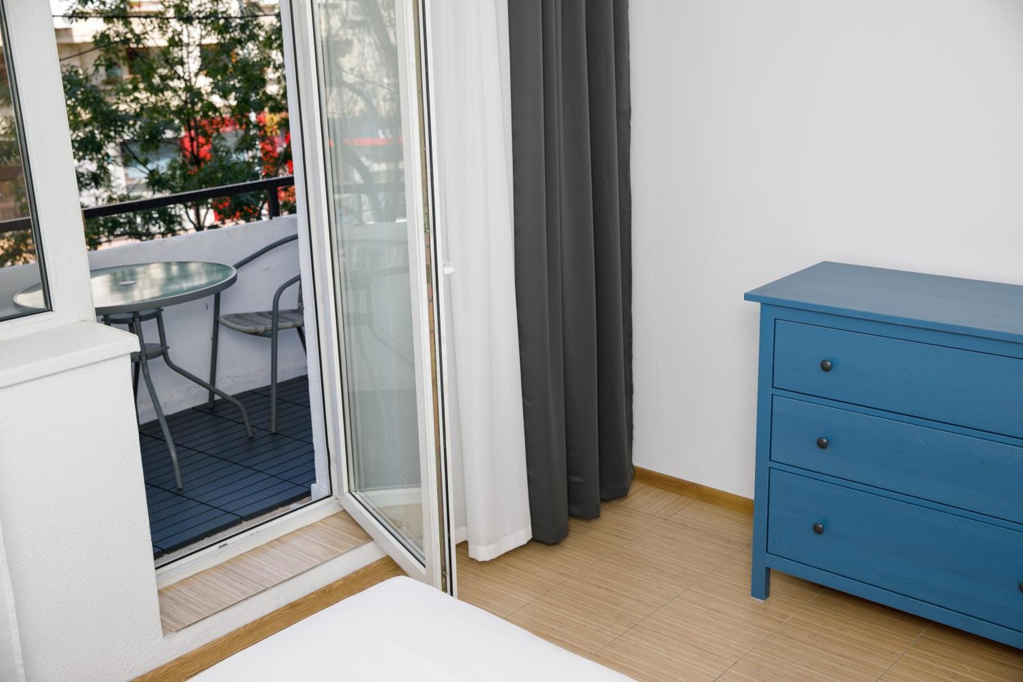 Color Apartments Corneliu Coposu No3 Bukarest Exteriör bild