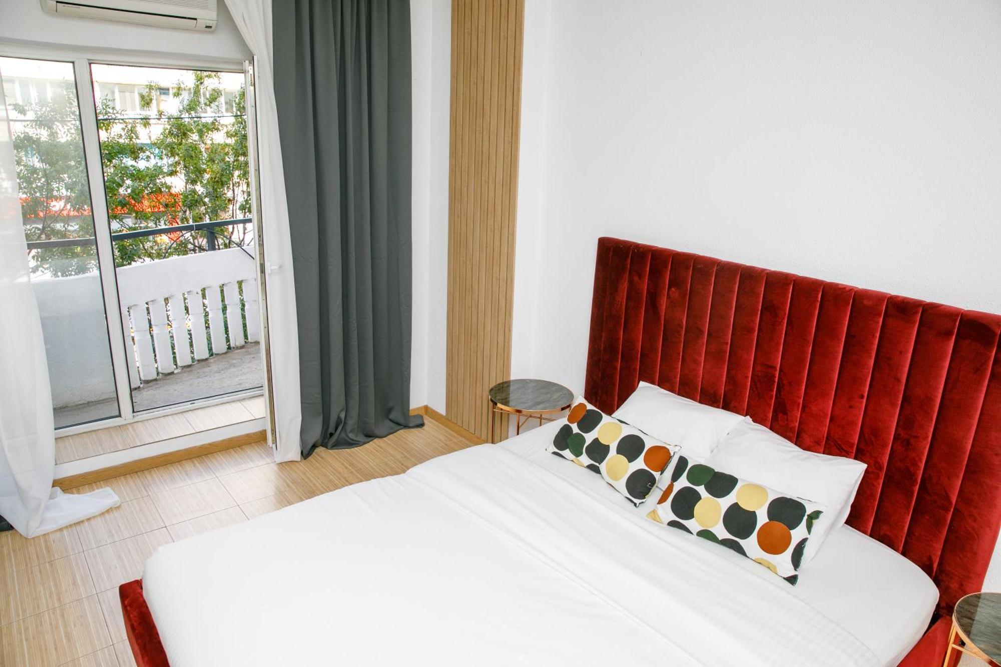 Color Apartments Corneliu Coposu No3 Bukarest Exteriör bild