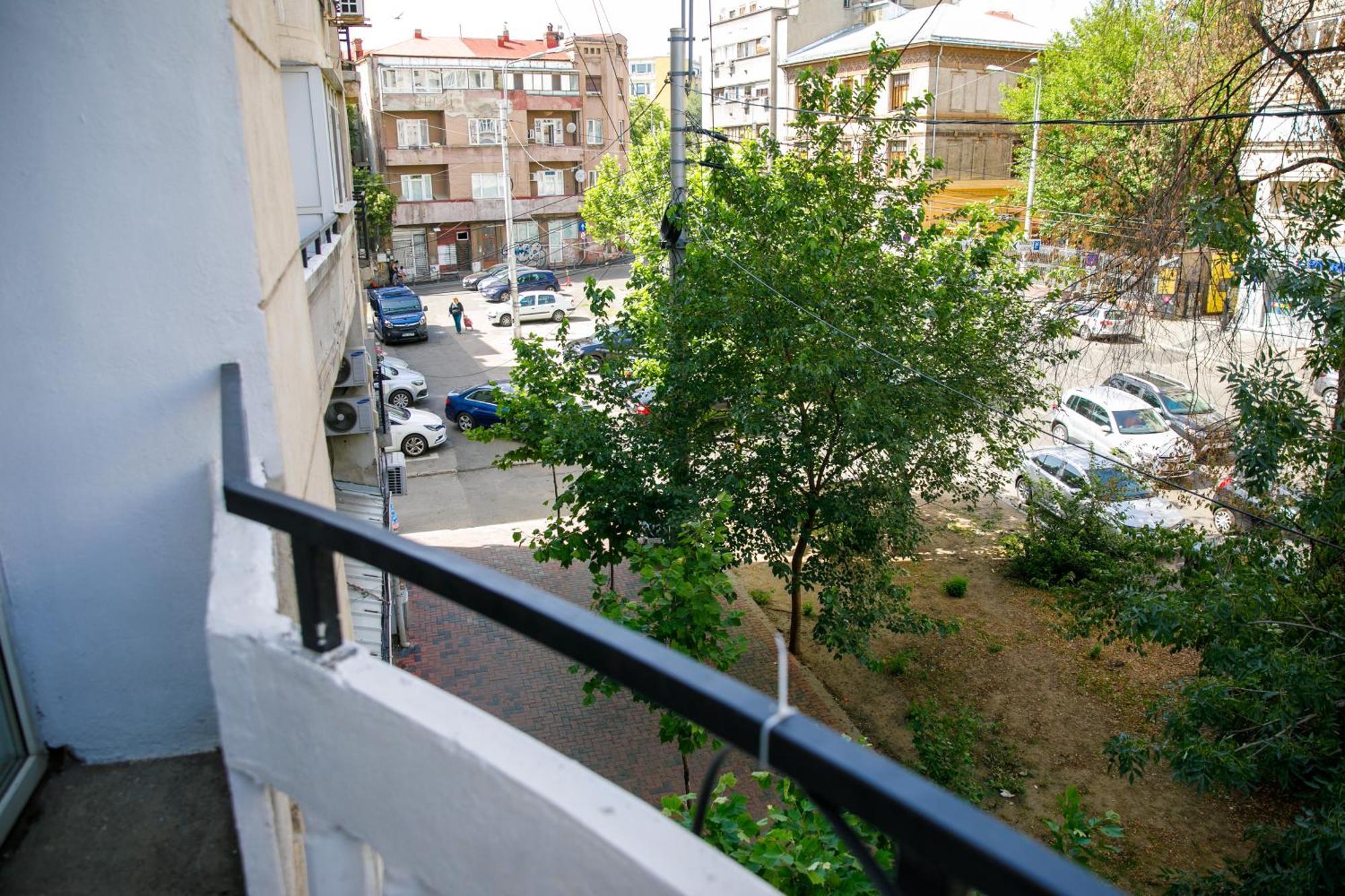 Color Apartments Corneliu Coposu No3 Bukarest Exteriör bild